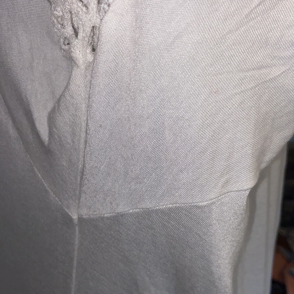 Astor by Firmiana White Dress - Picture 5 of 8